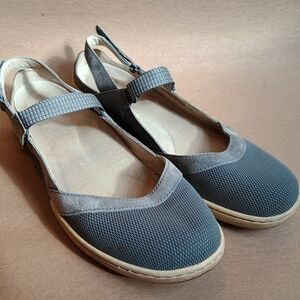 Dansko Womens Raeann Mary Jane Shoe Size 42 Closed Toe Sandal Slate Gray Suede